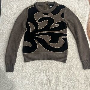 Marc by Marc Jacobs. 
100% Wool Sweater. 
Size XS